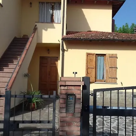 La Terrazza Di Cascia Апартаменты Реджелло